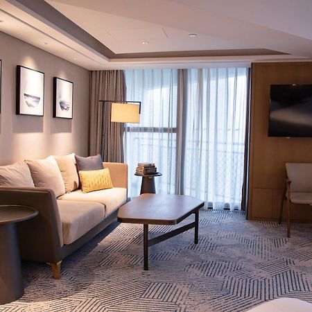 Отель Hilton Пекин Экстерьер фото