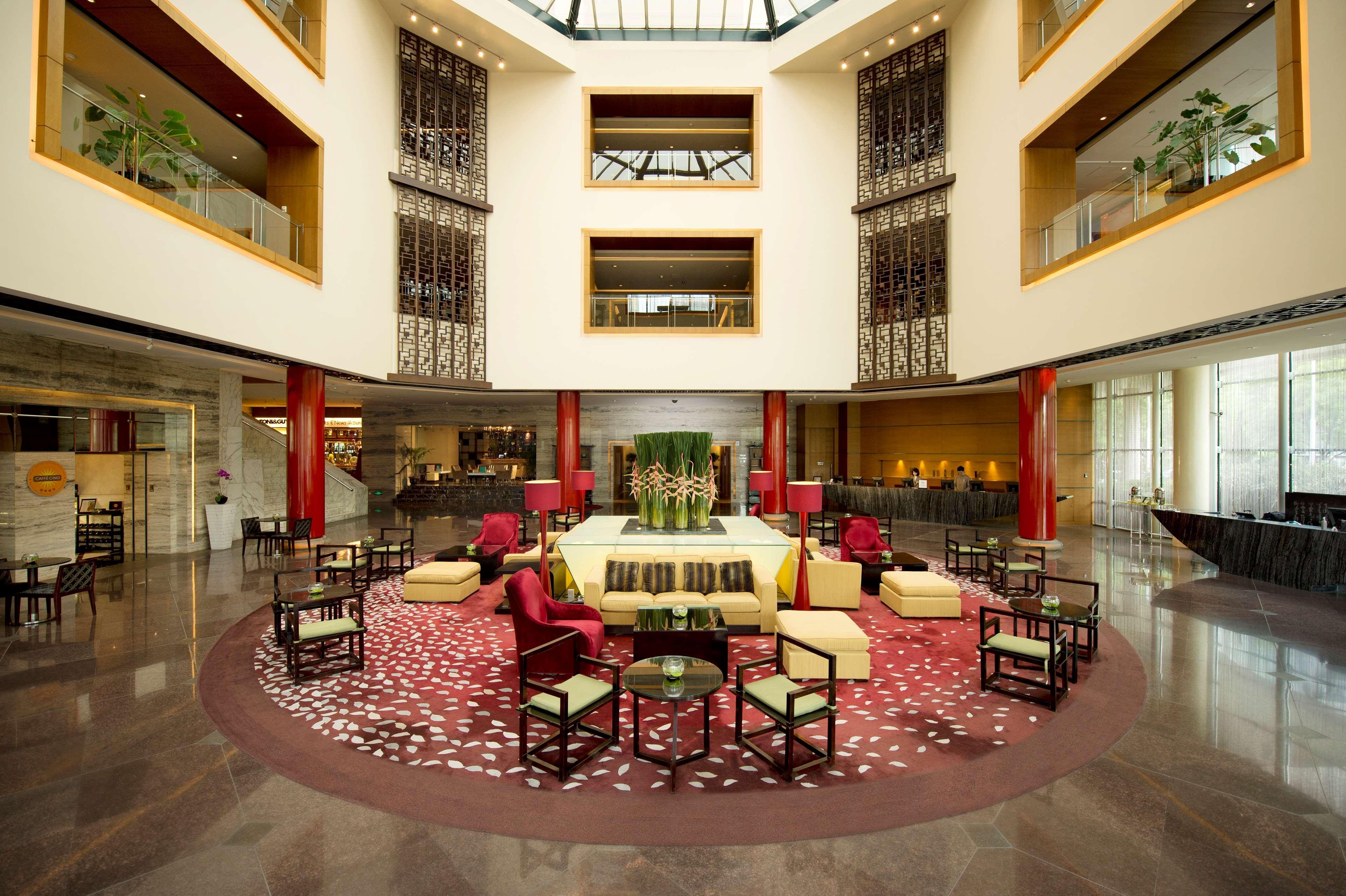 Отель Hilton Пекин Экстерьер фото