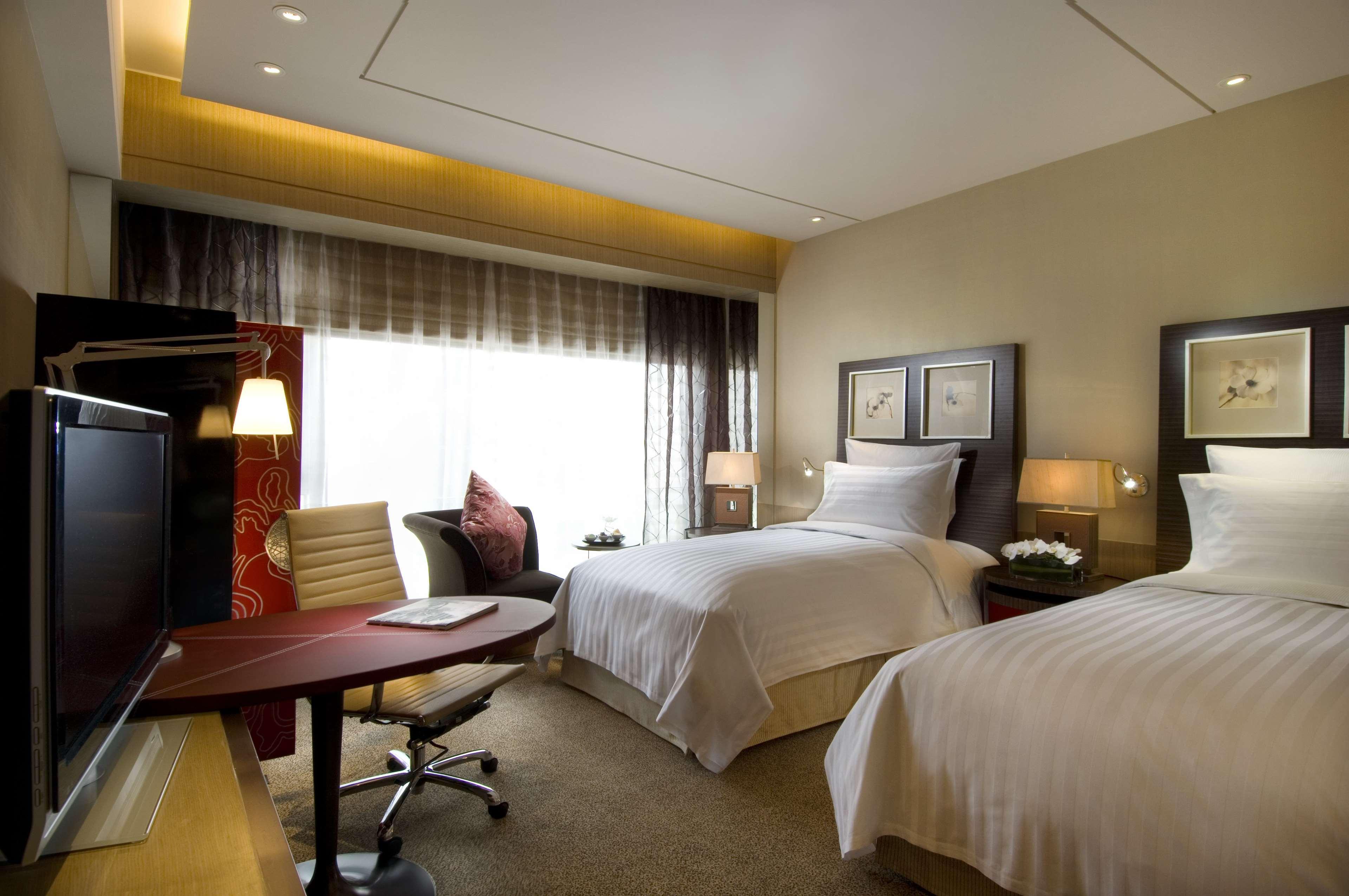 Отель Hilton Пекин Экстерьер фото