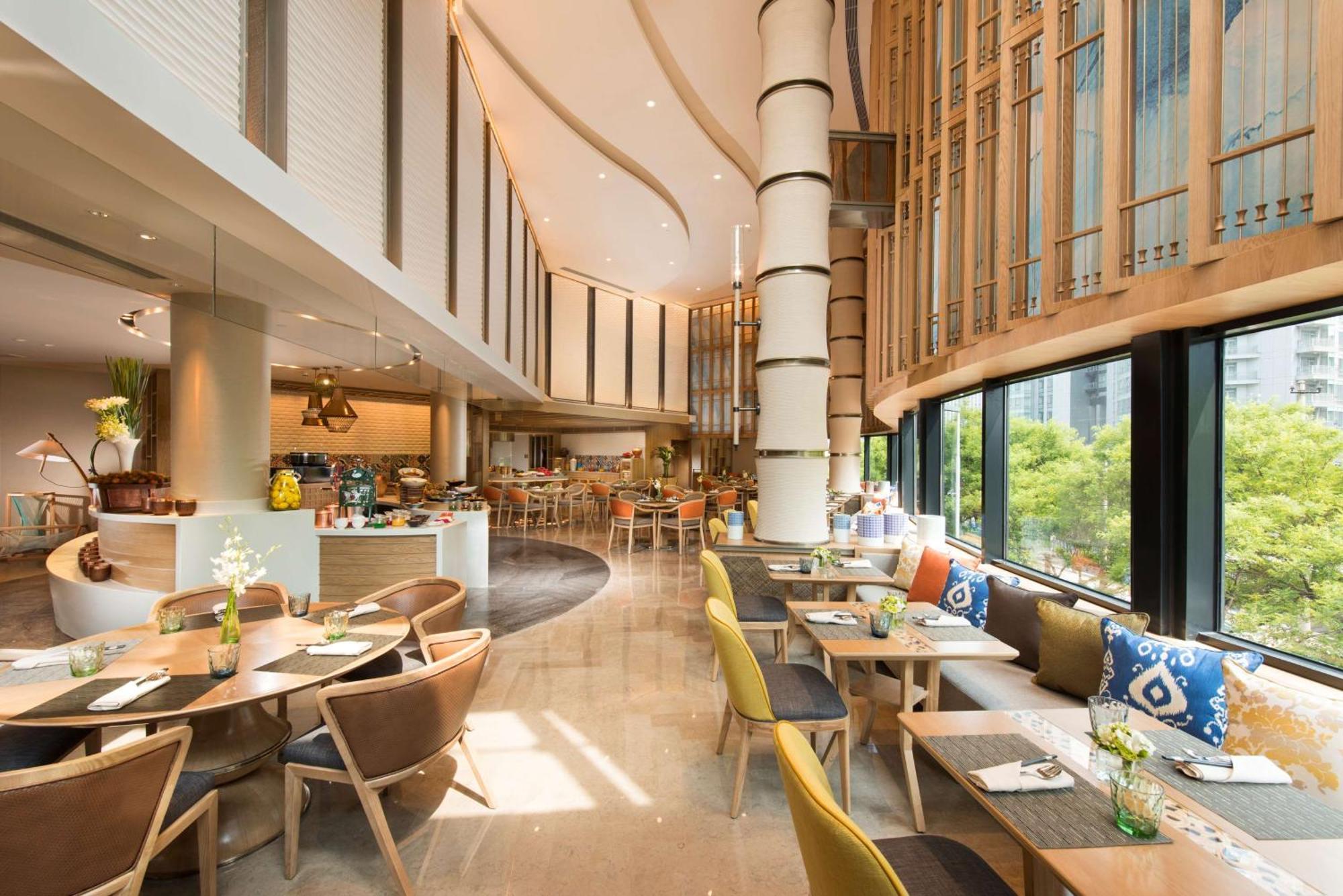Отель Hilton Пекин Экстерьер фото